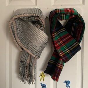 2/$30 Bundle 2 scarves